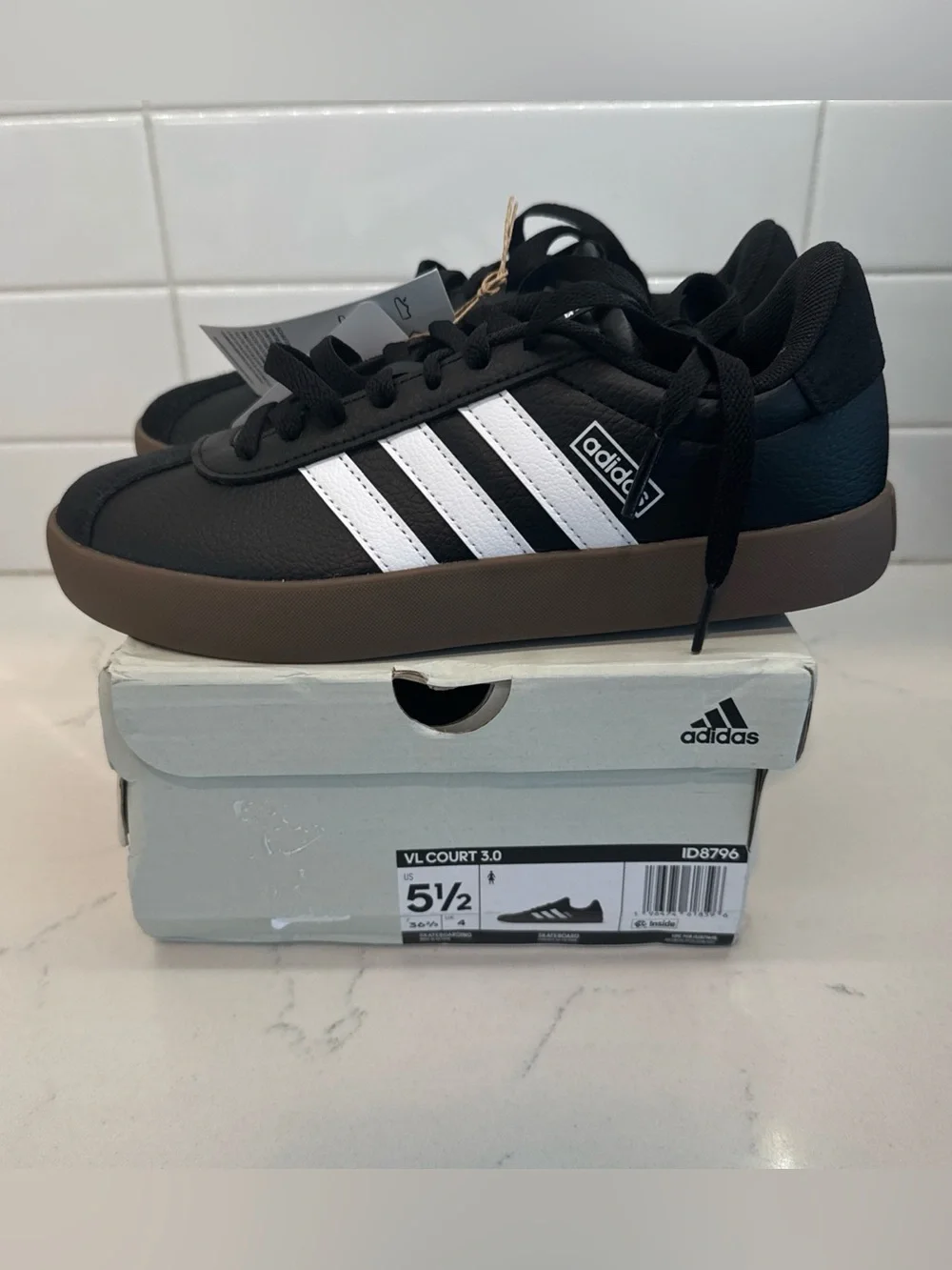 New Adidas VL Court 3.0 sneaker black leather brown gum bottoms 5.5 women’s 4.5Y